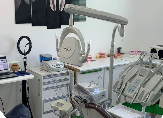 Consultório — bancada de trabalho da JP Clinica Integrada Odontologica
